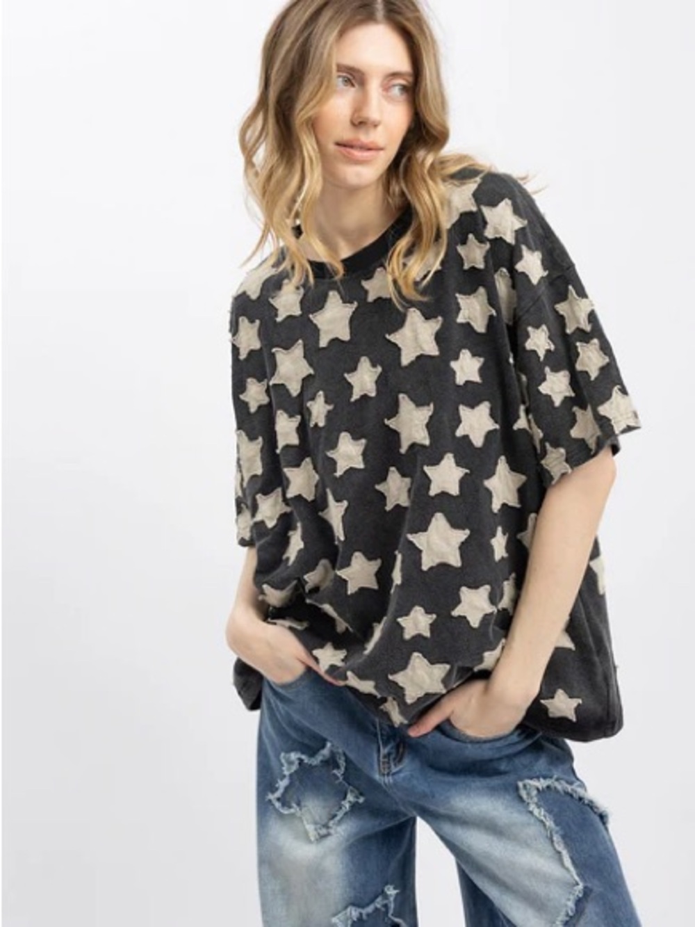 Blue Velvet STAR PATCH ROUND NECK T-SHIRT